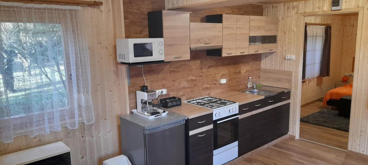 Keri Apartman Mosonmagyaróvár 外观 照片