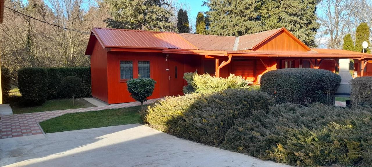 Keri Apartman Mosonmagyaróvár 外观 照片