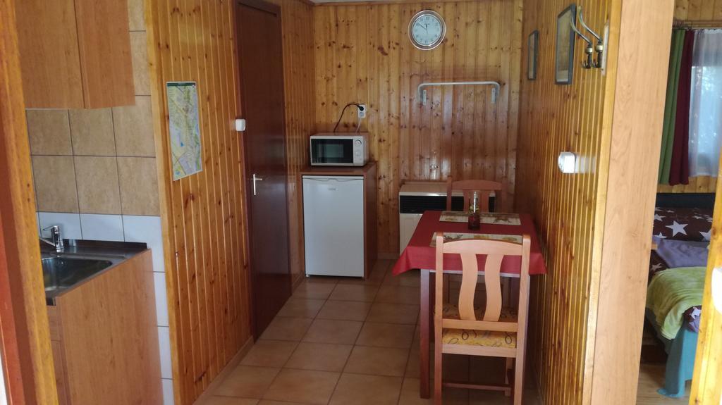 Keri Apartman Mosonmagyaróvár 外观 照片